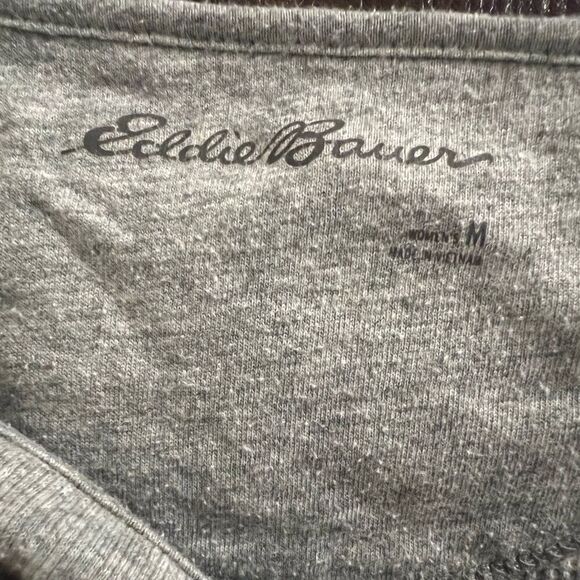 Eddie Bauer gray and white striped thermal with buttons at shoulders size M - Picture 5 of 6